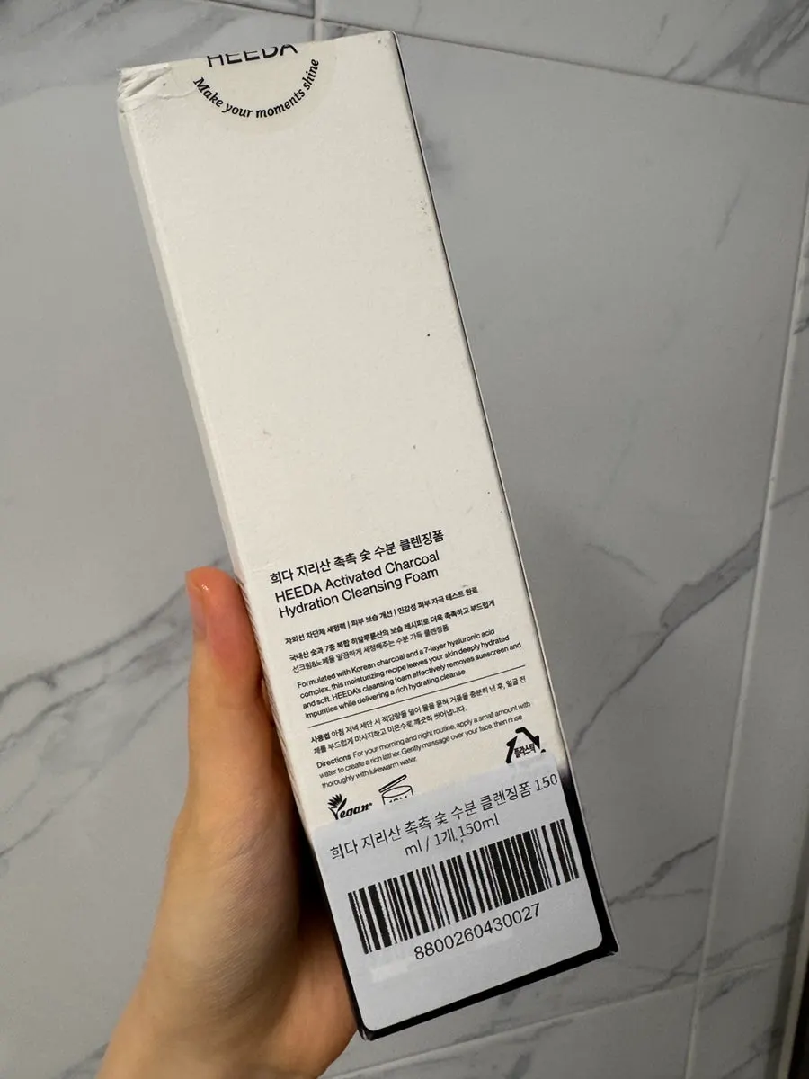 HEEDA Jirisan Charcoal Low-pH Foam Cleanser