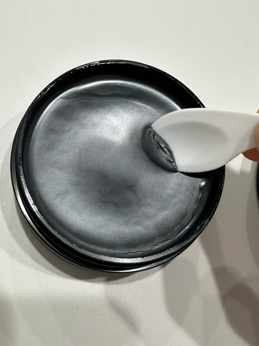 Charcoal cleansing duo for sensitive oily-dehydrated skin: HEEDA