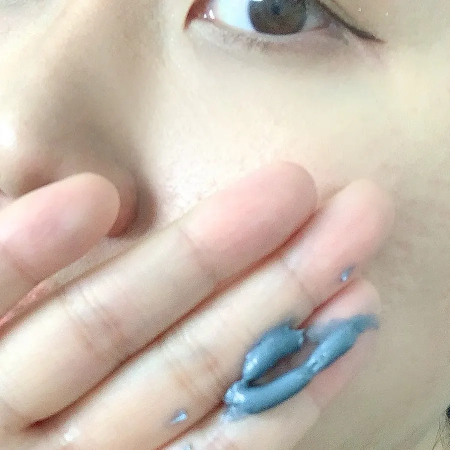 Charcoal cleansing foam for sensitive skin: HEEDA Jirisan
