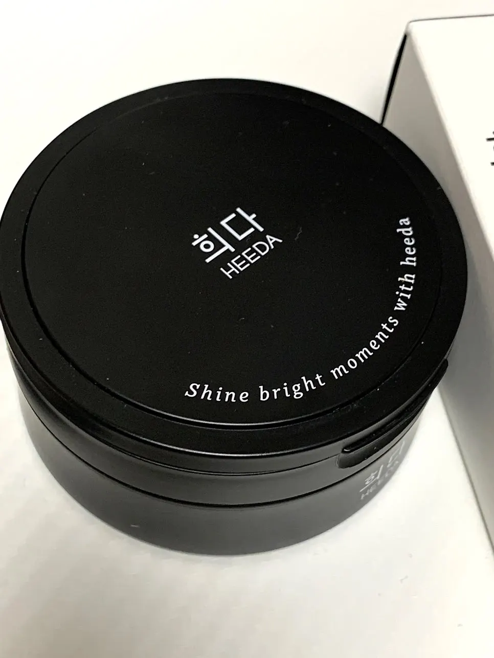 Charcoal cleansing foam for sensitive skin: HEEDA Jirisan