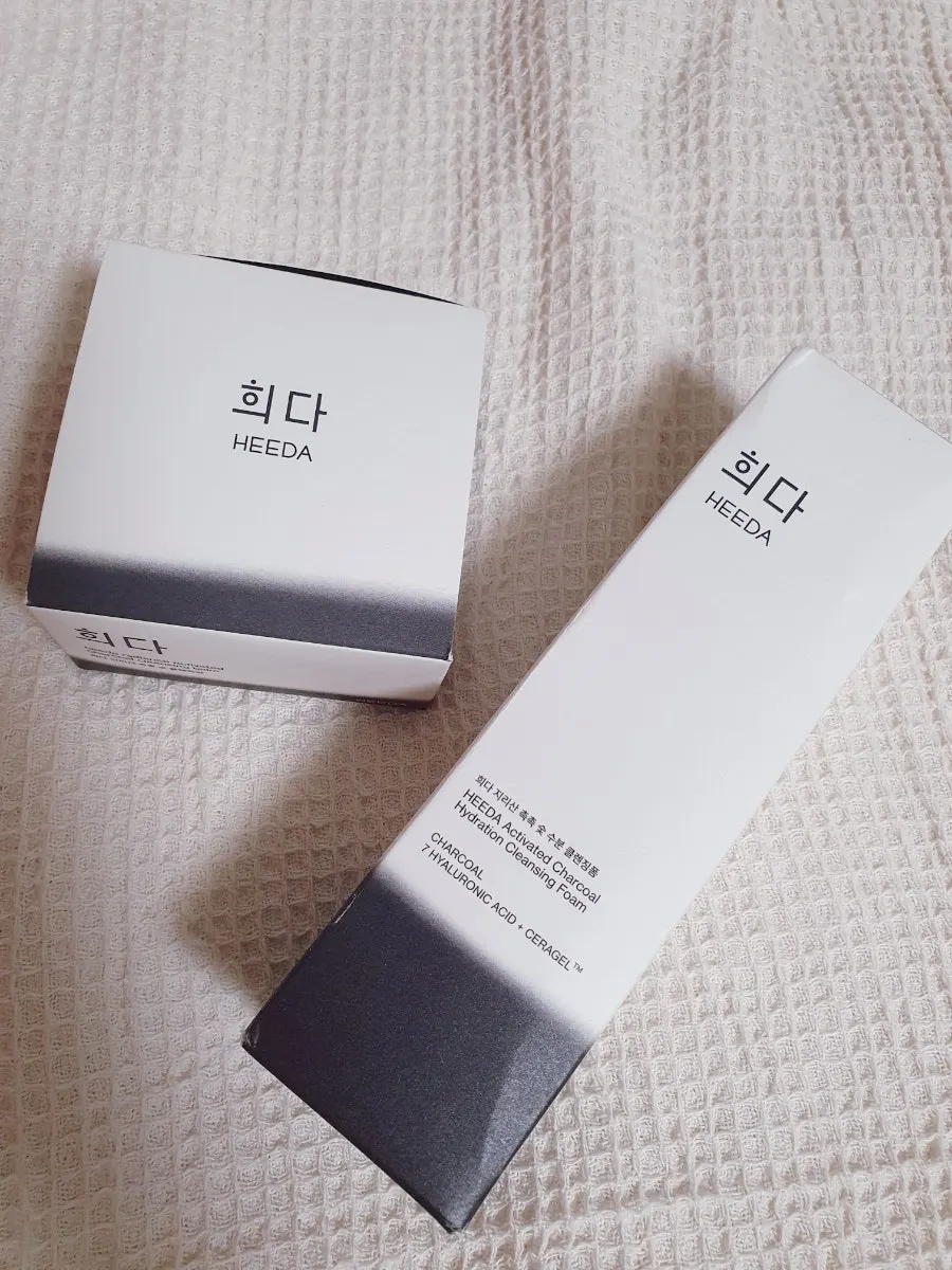 Cleansing balm and foam for dry skin: HEEDA Jirisan Charcoal Duo