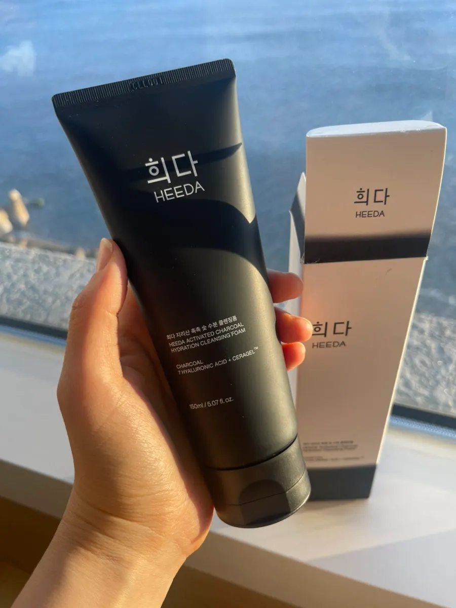 Hydrating facial cleanser for normal to dry skin: HEEDA Jirisan