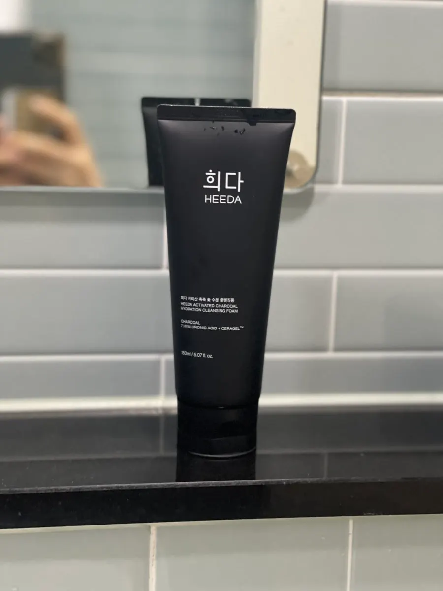 Hydrating facial cleanser for normal to dry skin: HEEDA Jirisan