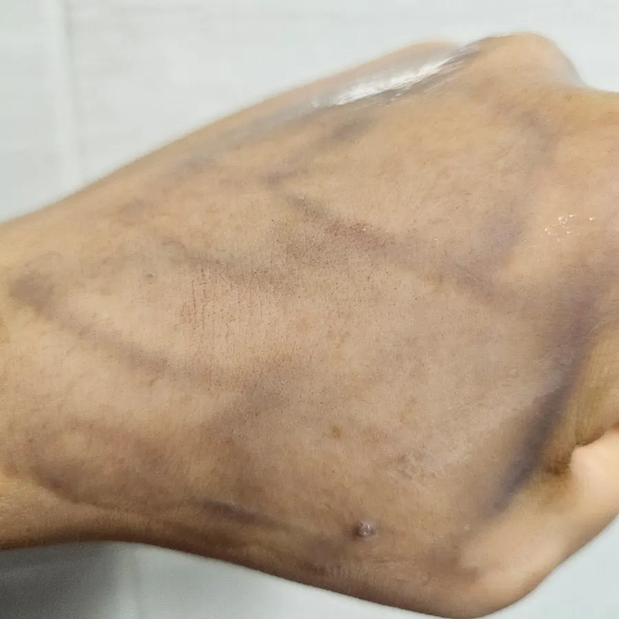 Foam cleanser for oily sensitive skin: HEEDA Jirisan Charcoal