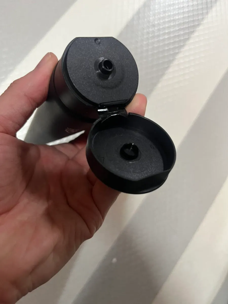 Low-pH cleansing foam for tight skin: HEEDA Jirisan Charcoal