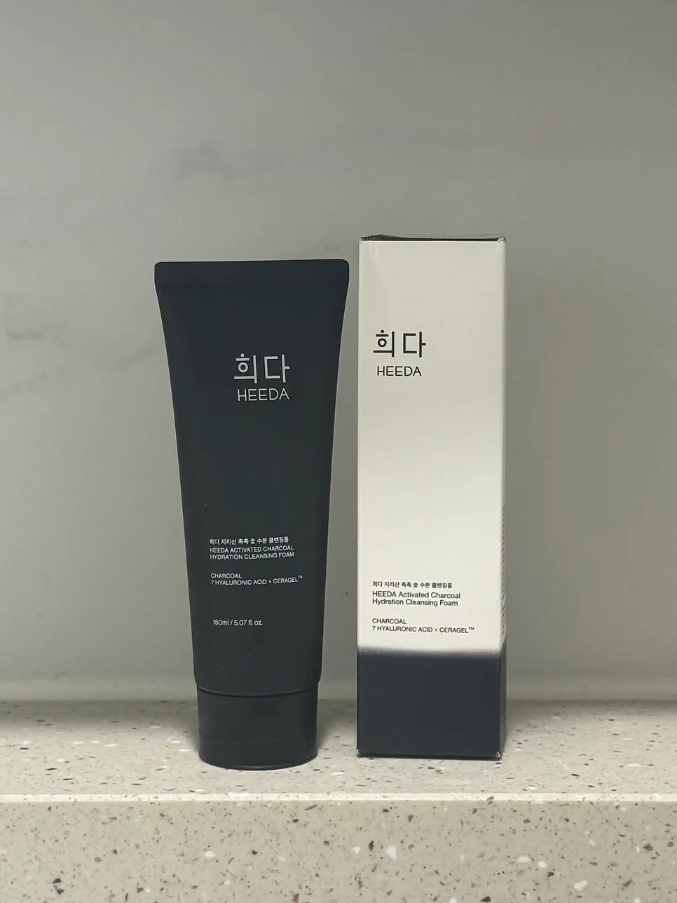 HEEDA Jirisan Charcoal Mildly Acidic Foam Cleanser black packaging