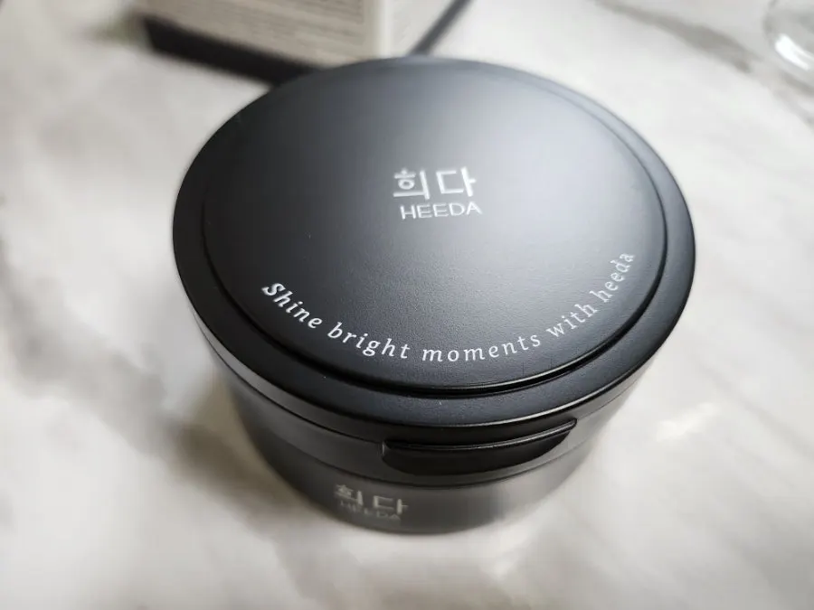 Charcoal cleansing balm for blackheads and pores: HEEDA