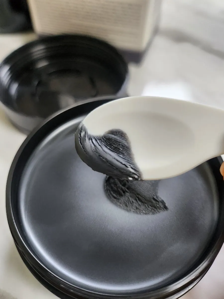 Charcoal cleansing balm for blackheads and pores: HEEDA