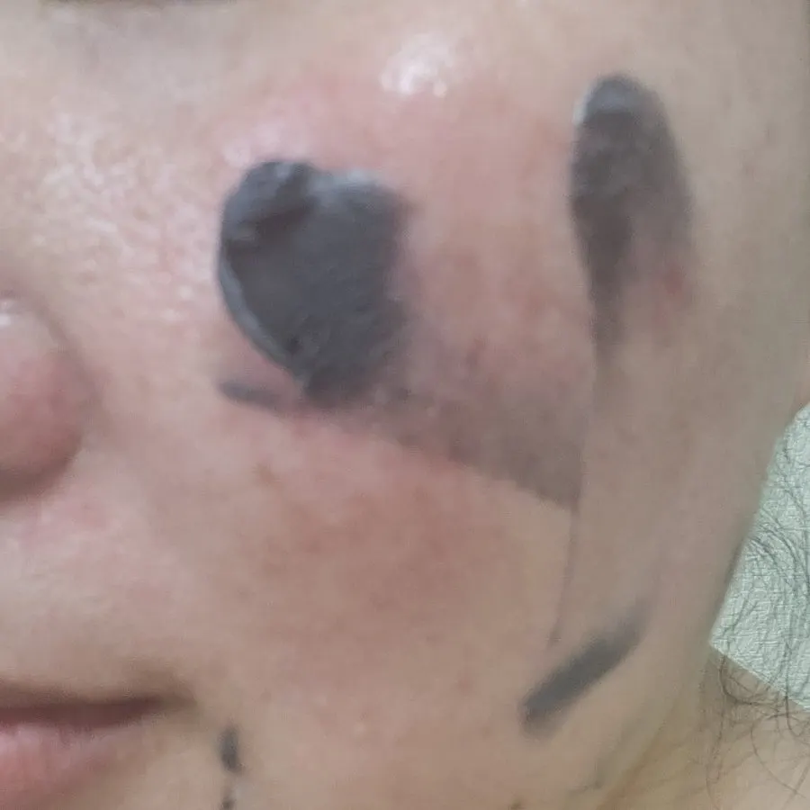 Charcoal cleansing balm for blackheads and pores: HEEDA
