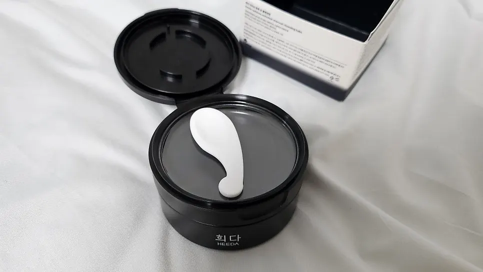 Cleansing balm for dehydrated-oily skin: HEEDA Jirisan Charcoal