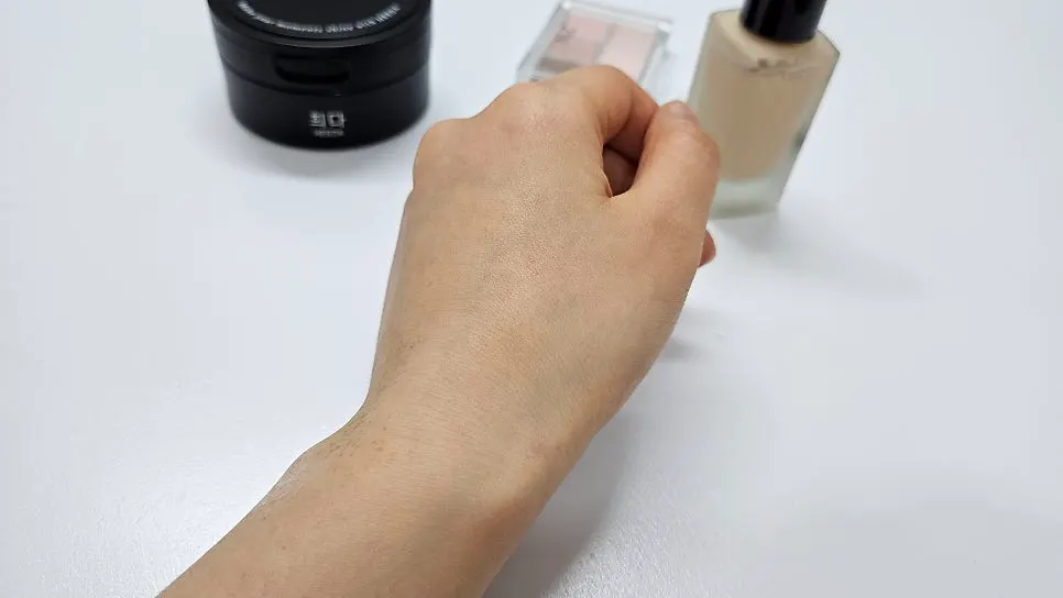Cleansing balm for dehydrated-oily skin: HEEDA Jirisan Charcoal