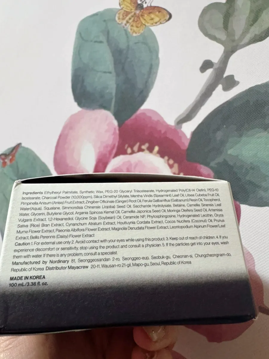 Cleansing balm for tight skin: HEEDA Jirisan Moist Charcoal