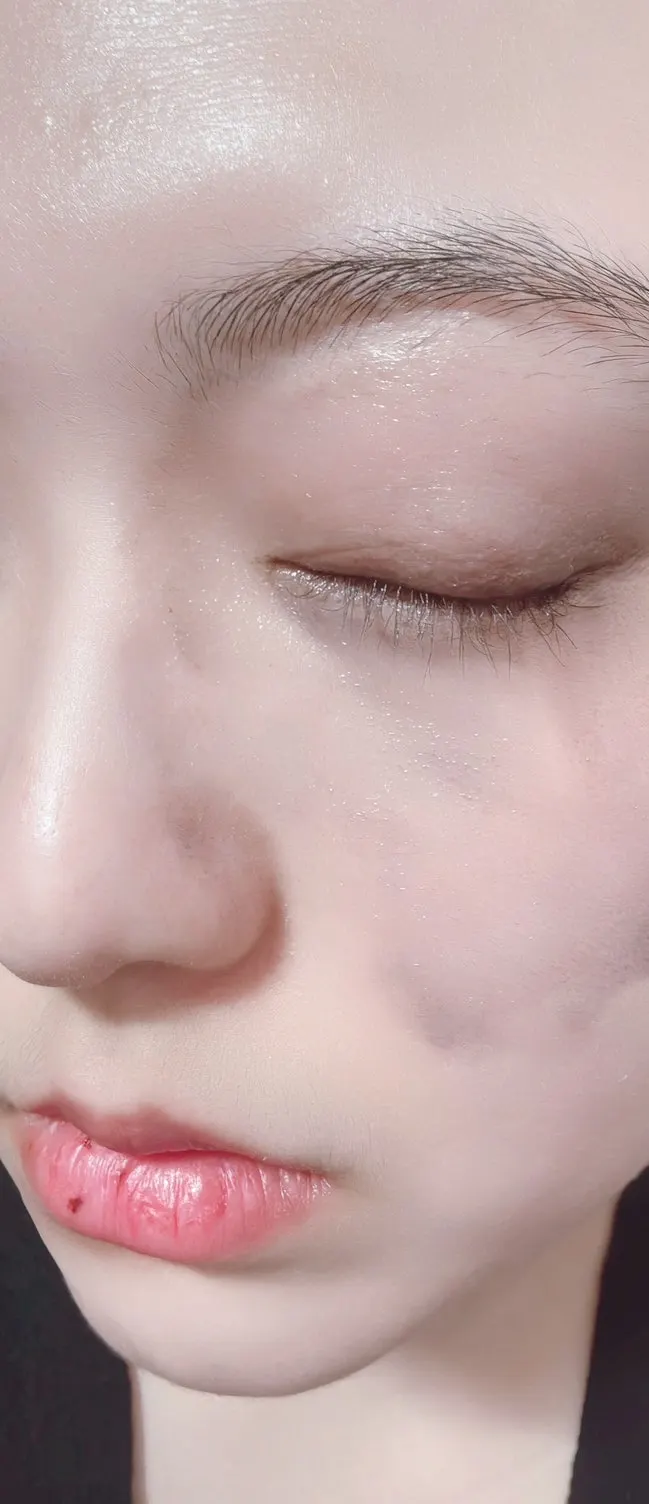 Cleansing balm for tight skin: HEEDA Jirisan Moist Charcoal