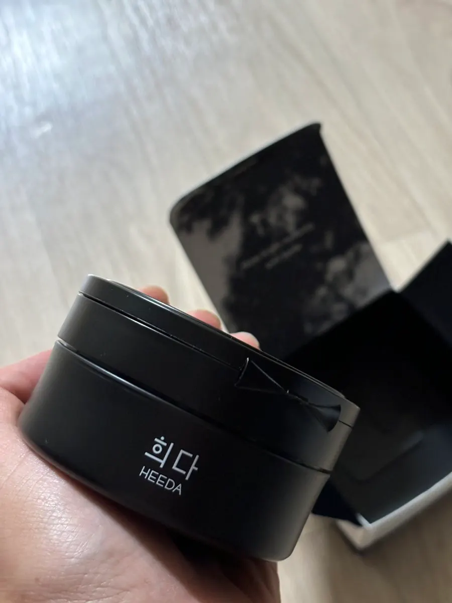 Korean charcoal cleansing balm for makeup removal: HEEDA
