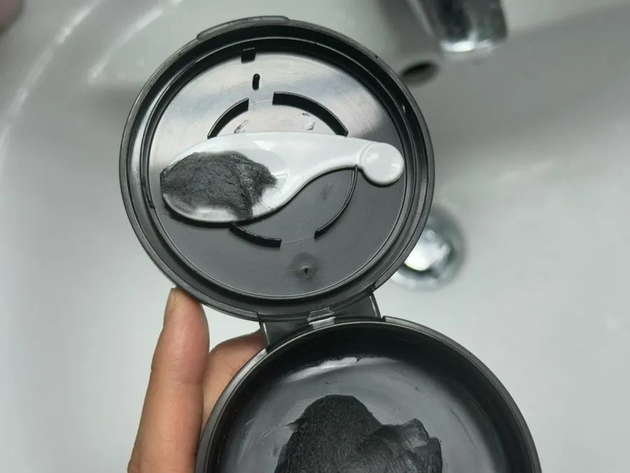Charcoal cleansing balm for blackheads: HEEDA Jirisan Moist