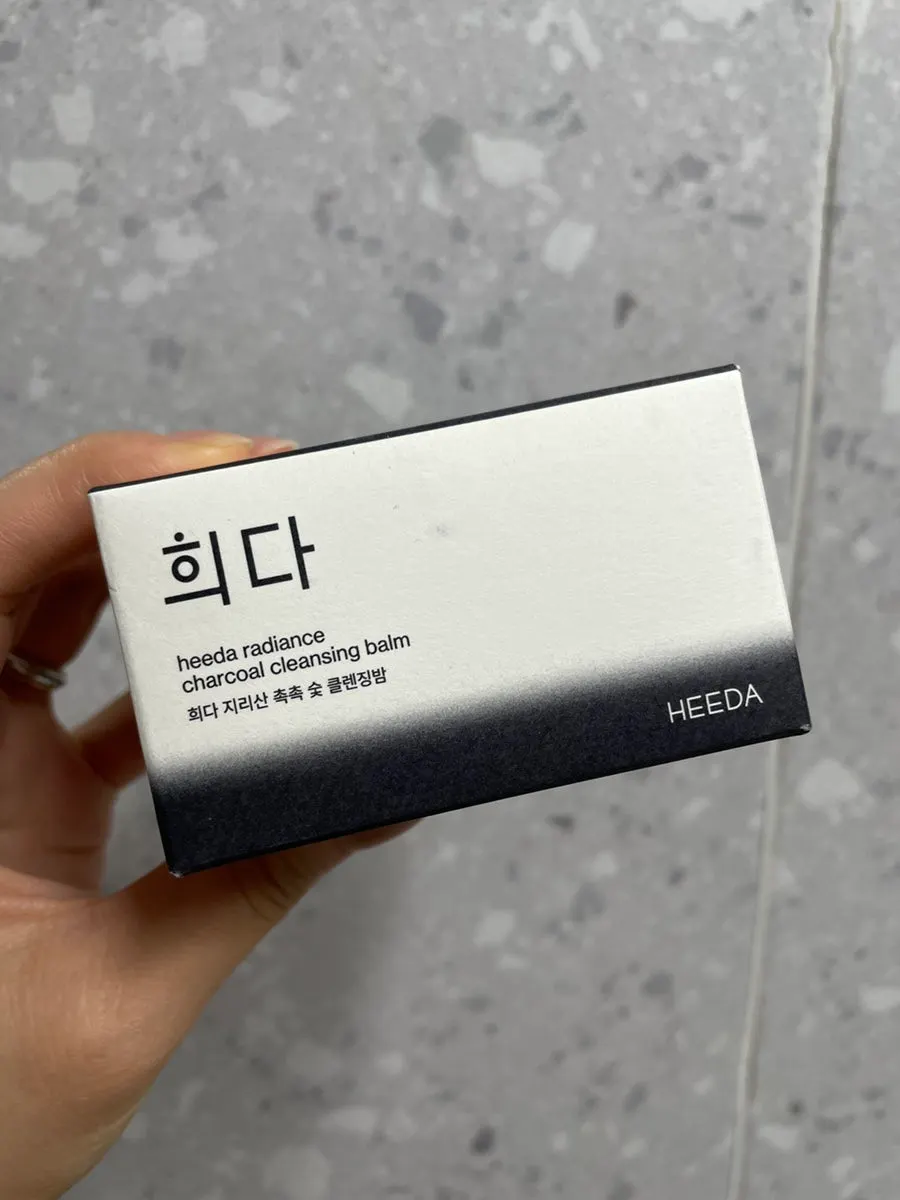 Sensitive-skin cleansing balm review: HEEDA Jirisan Moist Charcoal