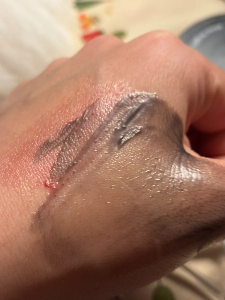 Cleansing balm for sensitive skin: HEEDA Jirisan Moist Charcoal