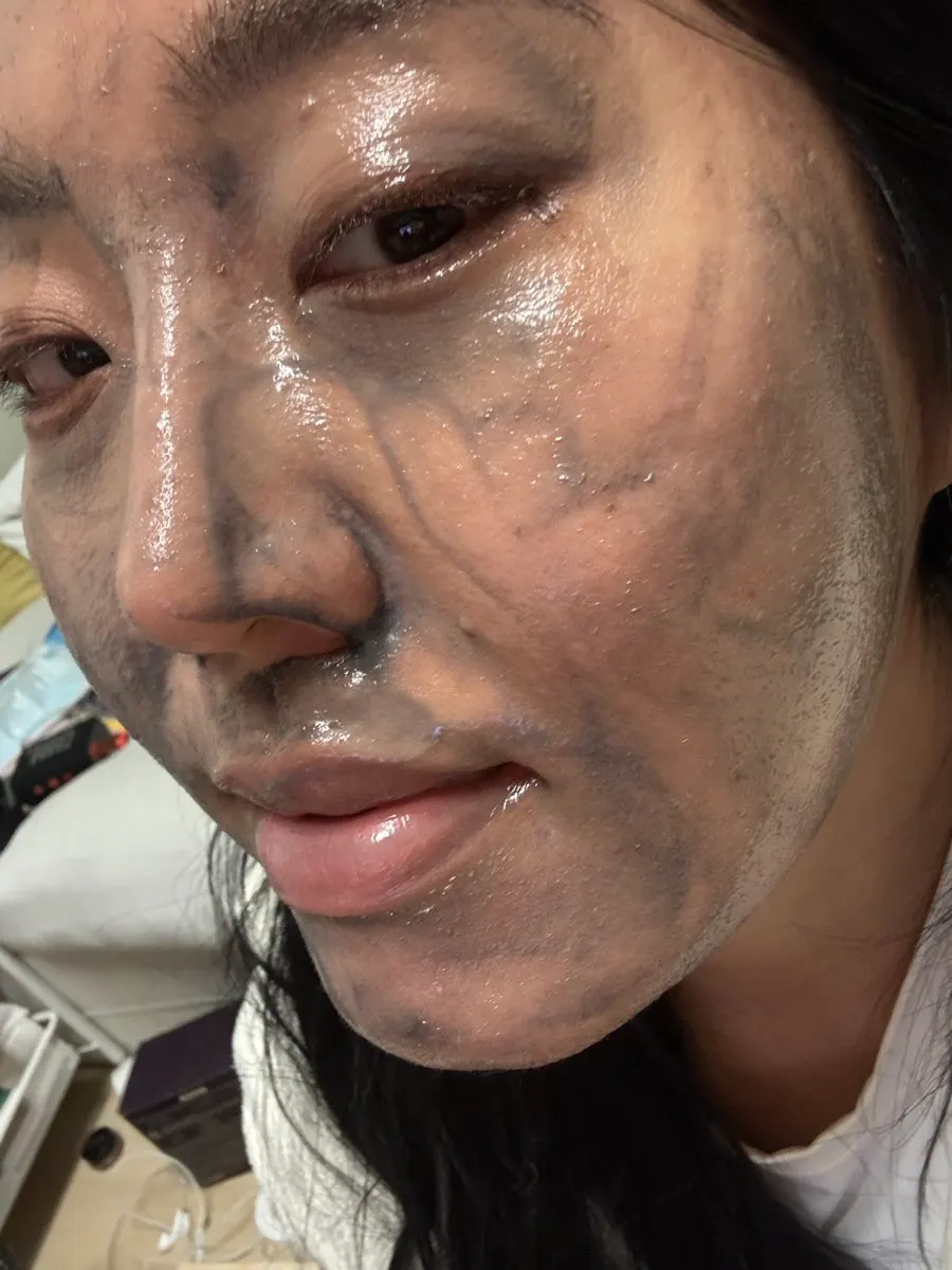 Cleansing balm for travel, tested 6 months: HEEDA Charcoal Balm