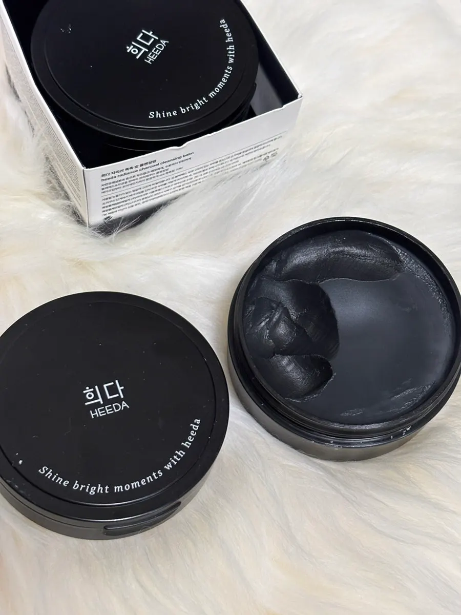 Cleansing balm for travel, tested 6 months: HEEDA Charcoal Balm