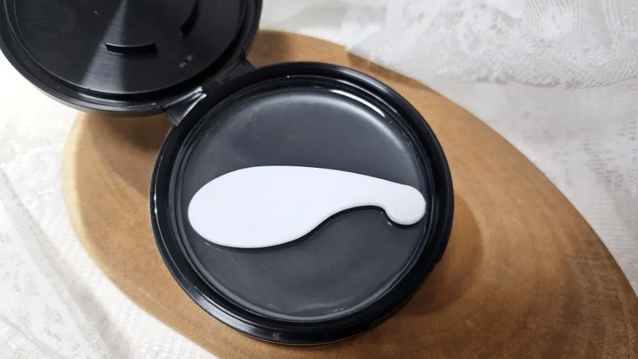 Cleansing balm for dehydrated oily skin: HEEDA Jirisan Charcoal