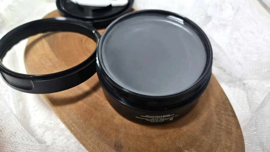 Cleansing balm for dehydrated oily skin: HEEDA Jirisan Charcoal