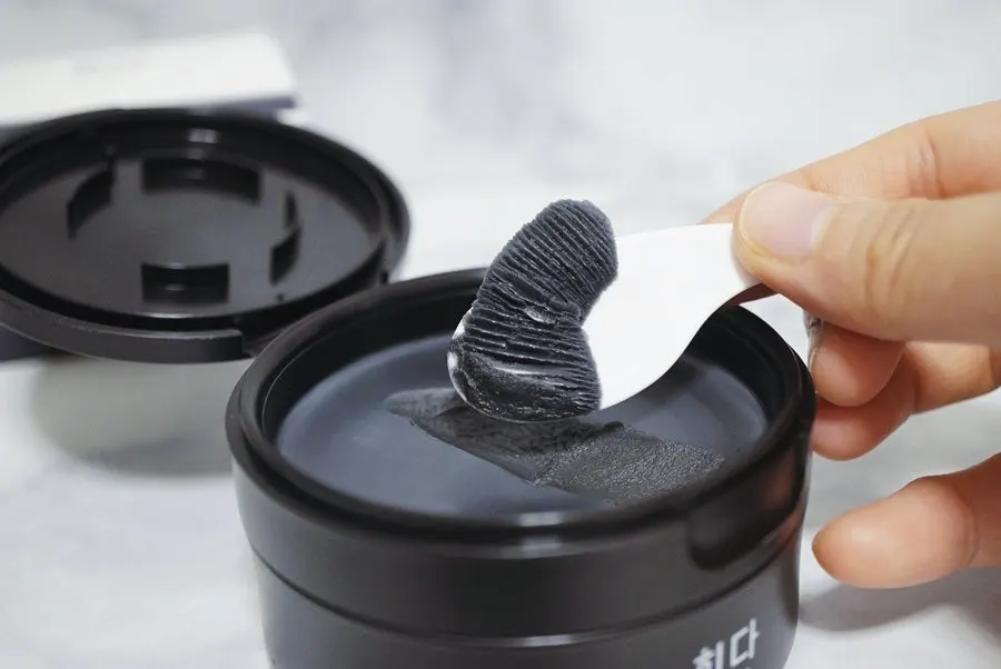 Cleansing balm for dehydrated oily skin: HEEDA Jirisan Moist Charcoal