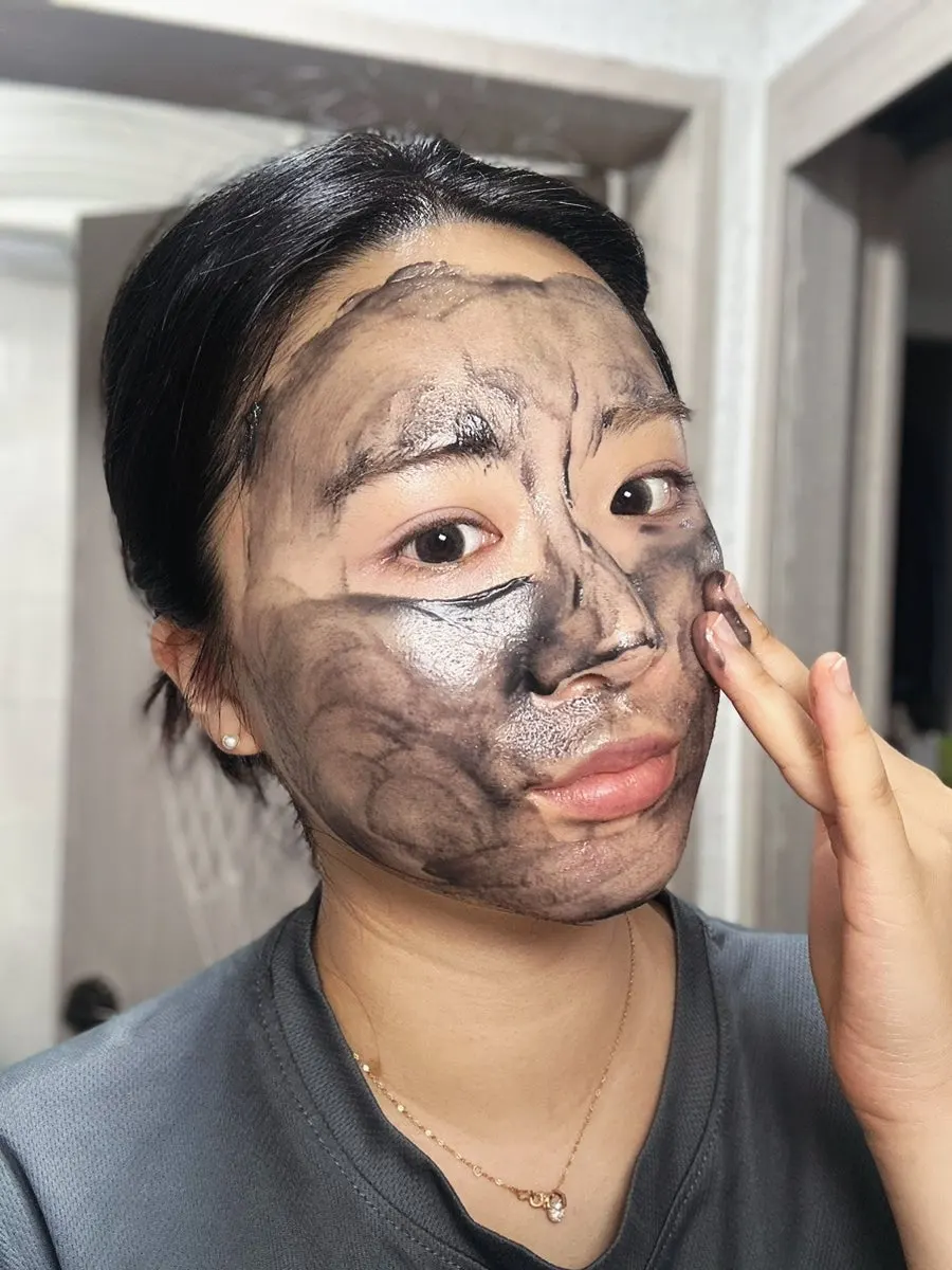 Cleansing balm for dehydrated oily skin: HEEDA Jirisan Moist Charcoal
