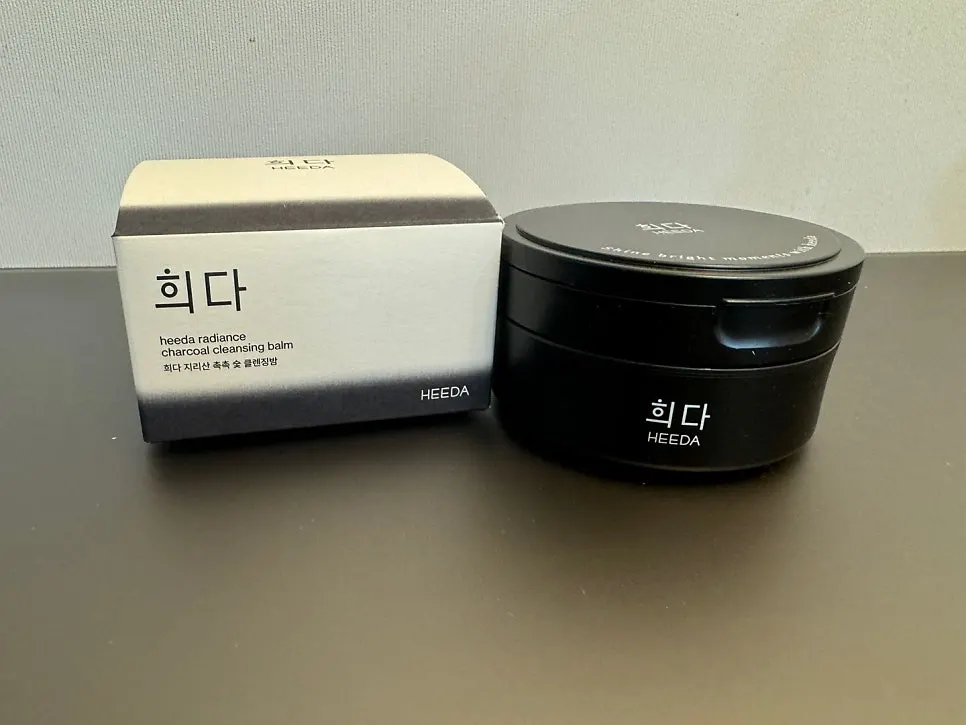 Cleansing balm for dried tint: HEEDA Jirisan Moist Charcoal