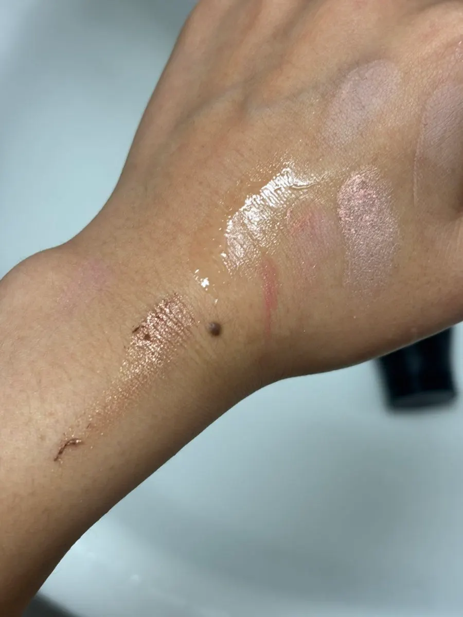 Foaming cleanser glitter removal test: HEEDA charcoal foam