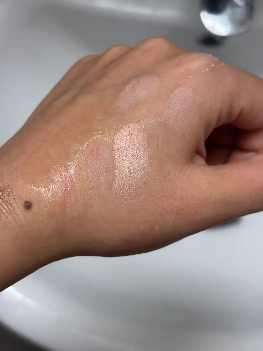 Foaming cleanser glitter removal test: HEEDA charcoal foam