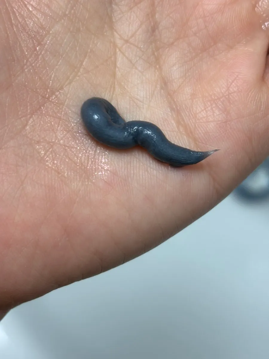 Foaming cleanser glitter removal test: HEEDA charcoal foam