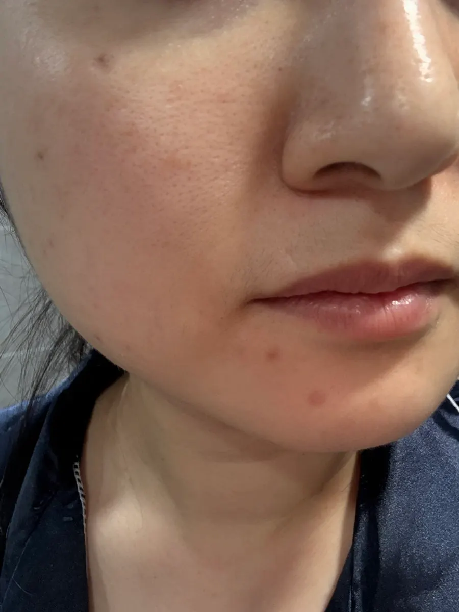 Charcoal cleansing foam for combination skin: HEEDA Jirisan