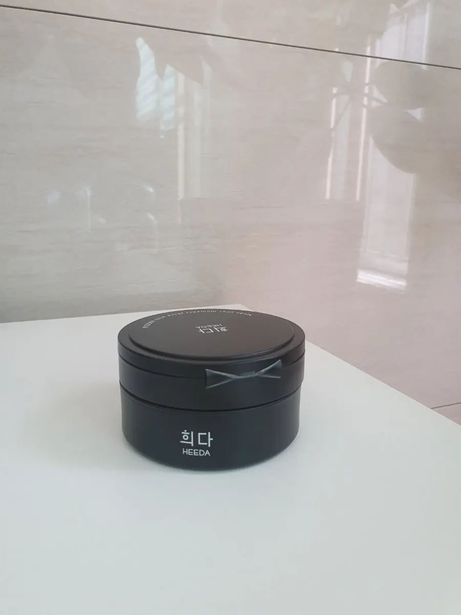 Cleansing balm for very dry skin: HEEDA Jirisan Moist Charcoal