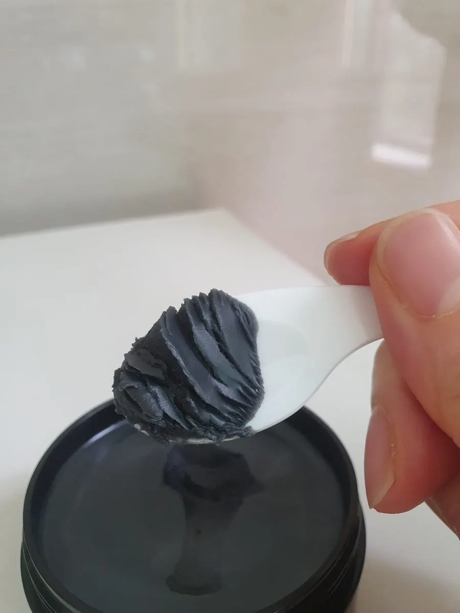 Cleansing balm for very dry skin: HEEDA Jirisan Moist Charcoal