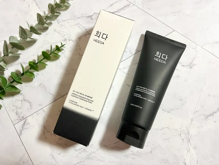 Cleansing foam for dry winter skin: HEEDA Jirisan Charcoal