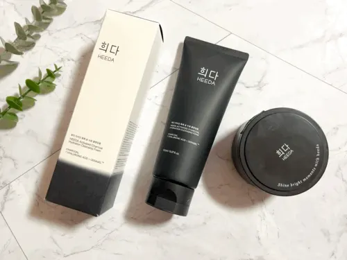 Cleansing foam for dry winter skin: HEEDA Jirisan Charcoal