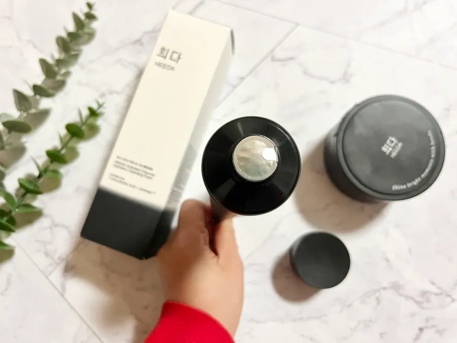 Cleansing foam for dry winter skin: HEEDA Jirisan Charcoal