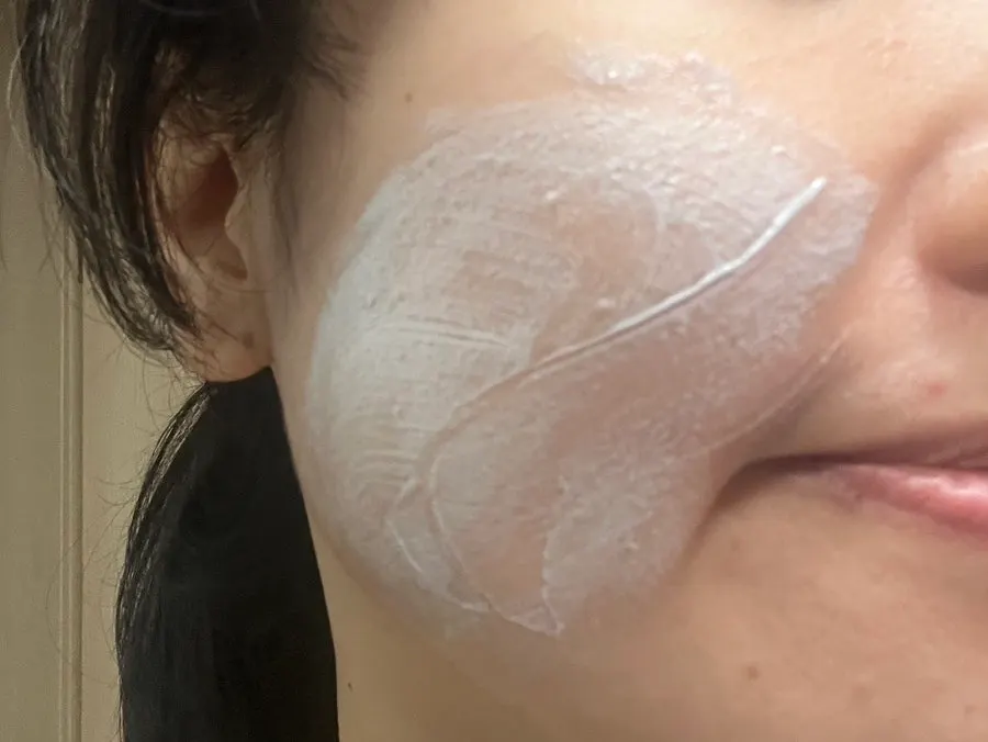 Cleansing foam for dry winter skin: HEEDA Jirisan Charcoal