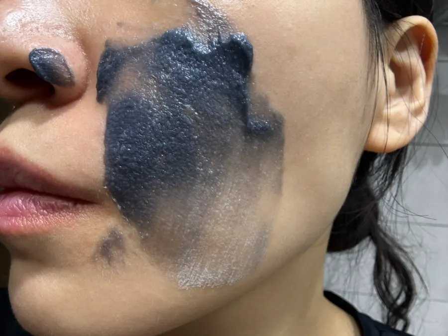 Combination-skin cleansing foam: HEEDA Jirisan Charcoal
