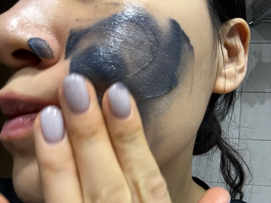 Combination-skin cleansing foam: HEEDA Jirisan Charcoal