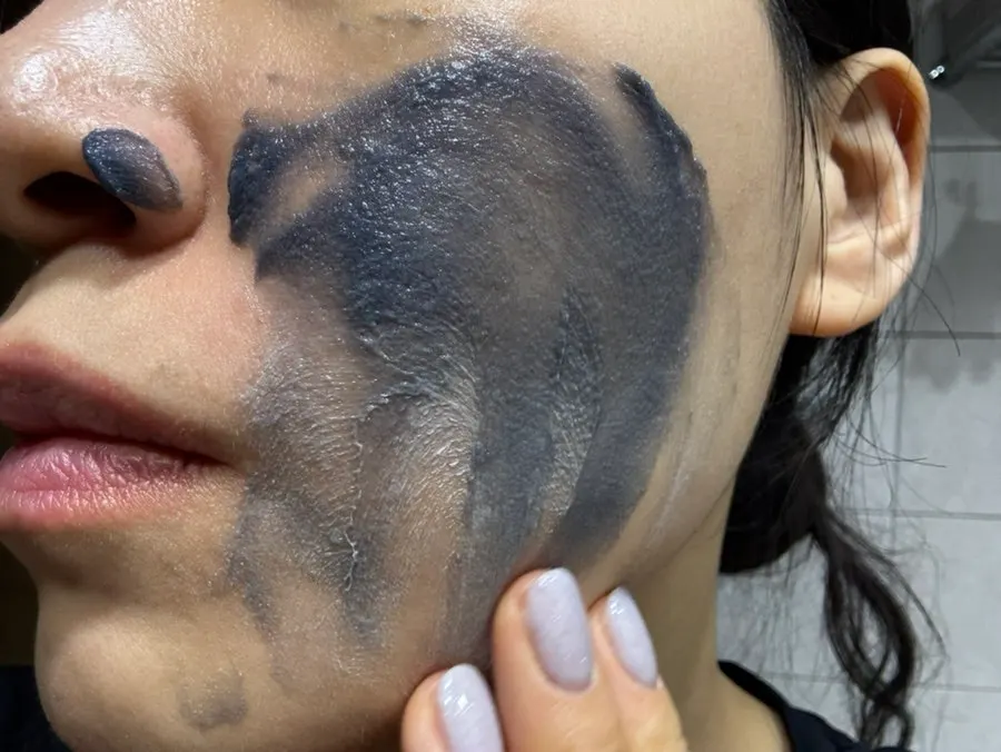Combination-skin cleansing foam: HEEDA Jirisan Charcoal