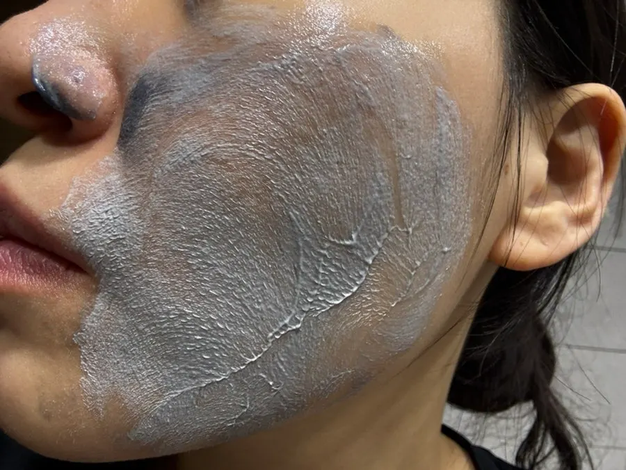 Combination-skin cleansing foam: HEEDA Jirisan Charcoal