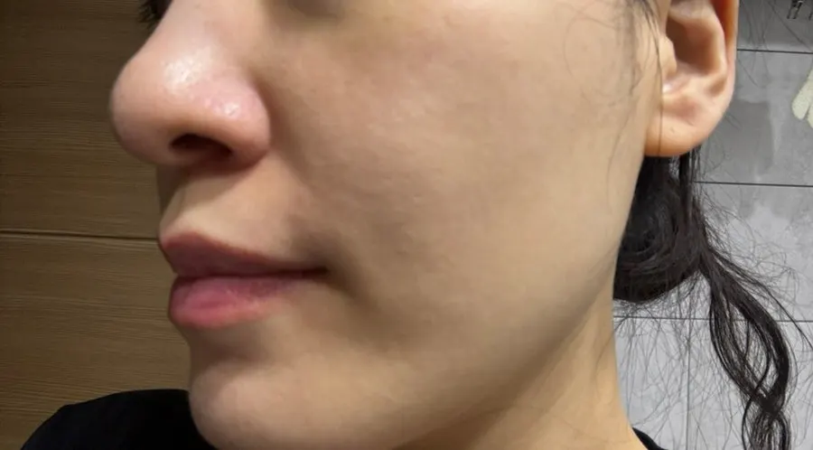 Combination-skin cleansing foam: HEEDA Jirisan Charcoal