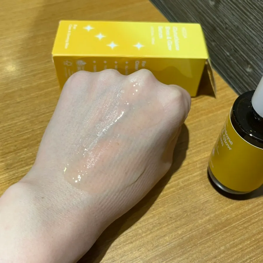 Non-sticky glutathione glow serum: HEEDA High-End Glow Serum