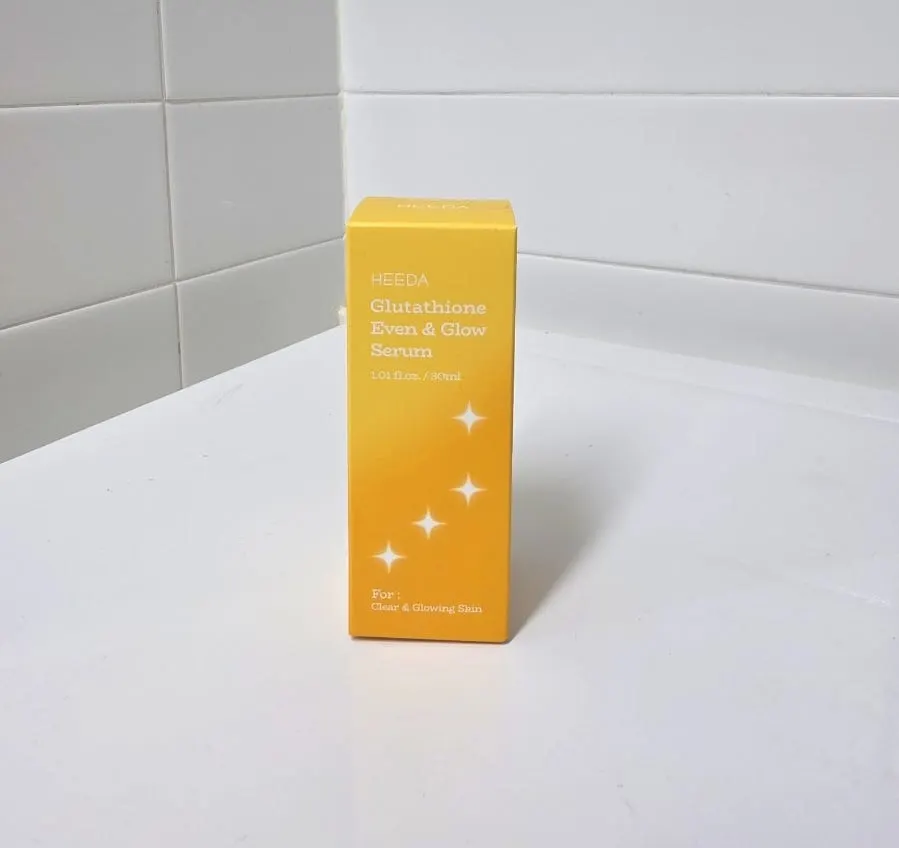 Glutathione serum for morning makeup: Heeda Even & Glow