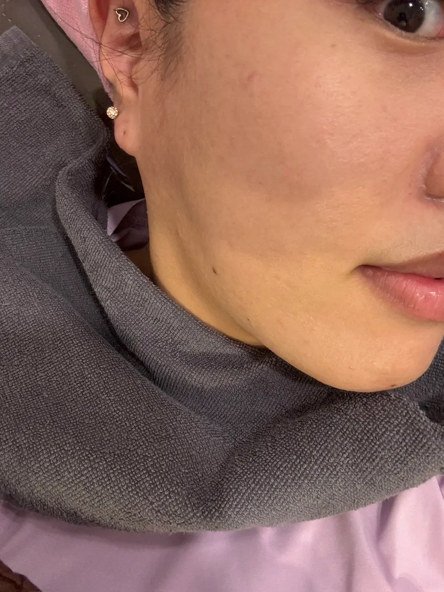 Non-sticky glutathione serum: HEEDA Even & Glow