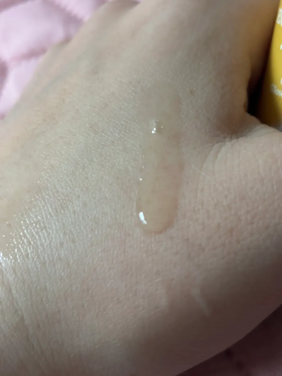 Non-sticky glutathione serum: HEEDA Even & Glow