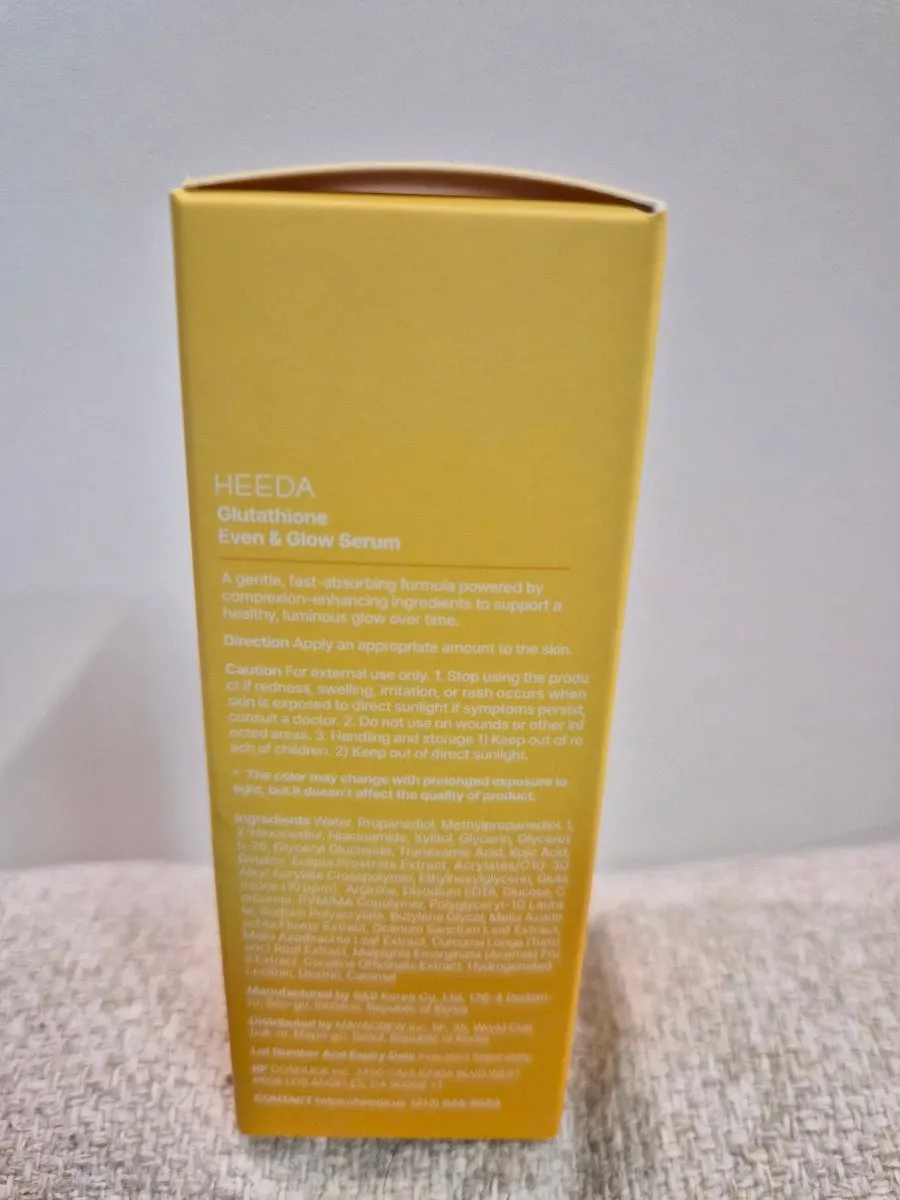 Face brightening serum for sensitive, red-prone skin: HEEDA