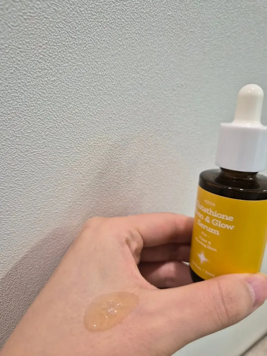 Face brightening serum for sensitive, red-prone skin: HEEDA