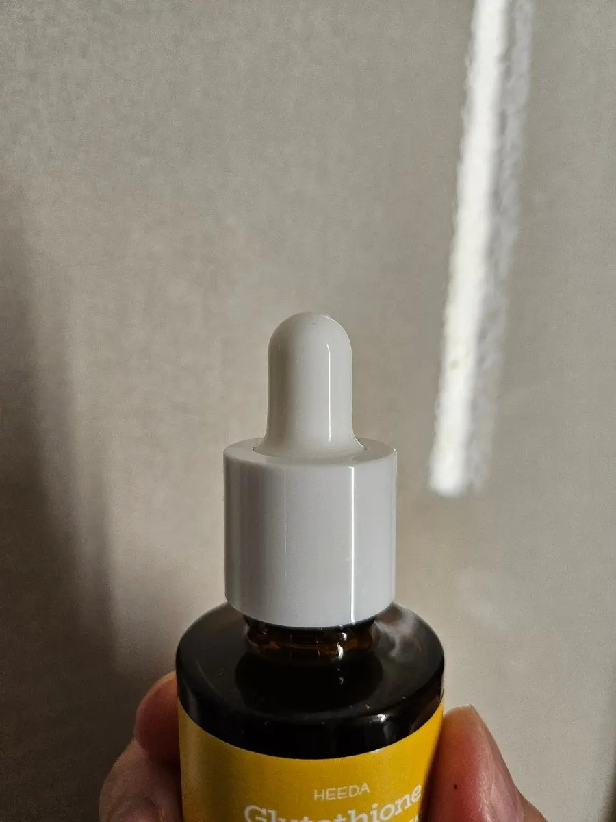 Glutathione serum for dehydrated oily skin: HEEDA 2-week test